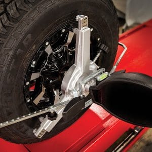 Rotary Wheel Alignment Machine R1090 in action providing vehicle alignment